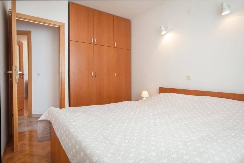 Apartment Matilda Макарска Экстерьер фото