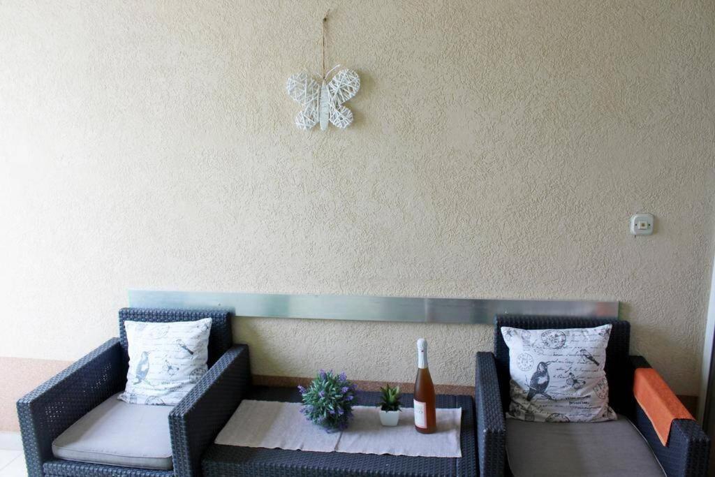 Apartment Matilda Макарска Экстерьер фото